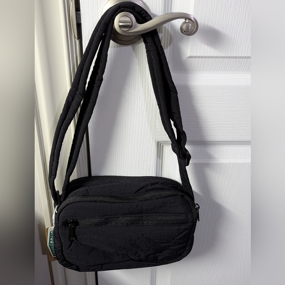 BAGSMART Black Nylon Quilted Bag - Picture 3 of 10